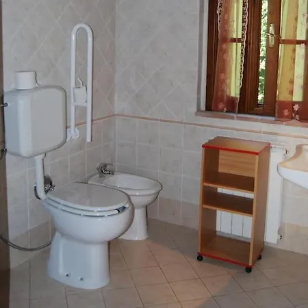 Farm stay Agriturismo Sant'anna Pomarance